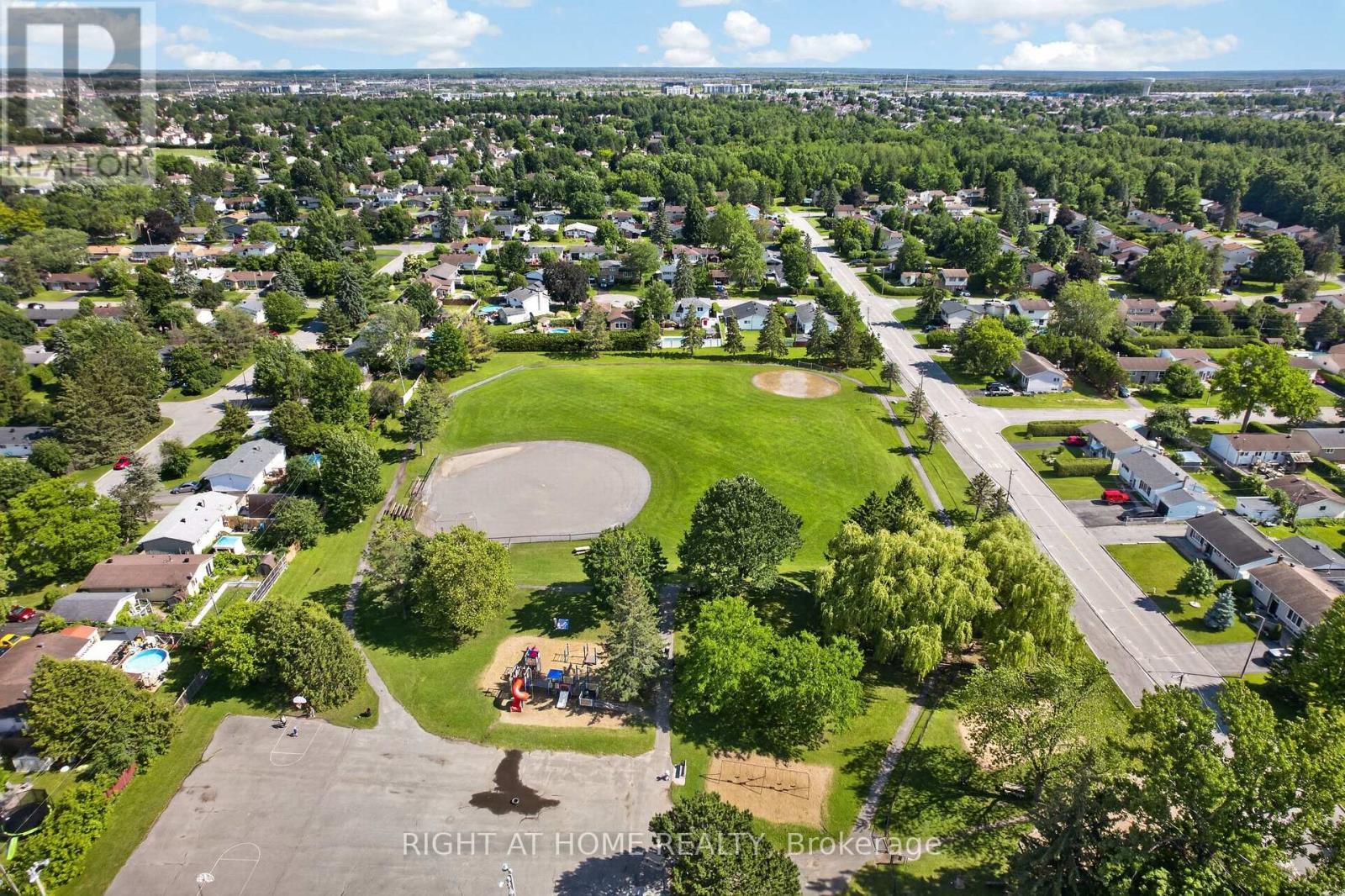 1385 Chartrand Avenue, Ottawa, ON - Outdoor With View