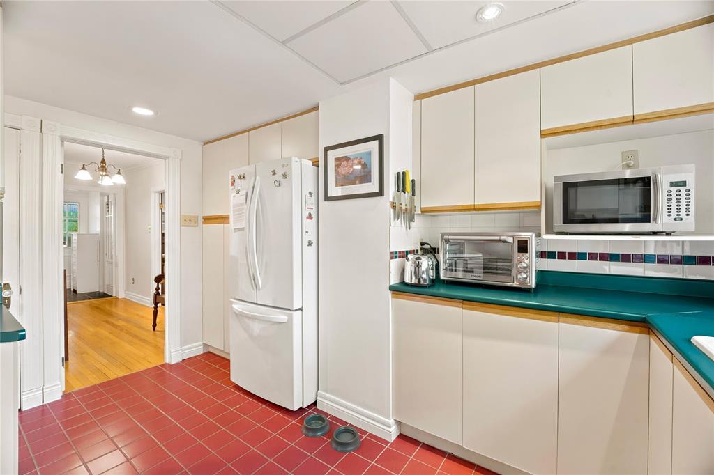 42 Empire Avenue, St. John'S, NL - Indoor Photo Showing Kitchen