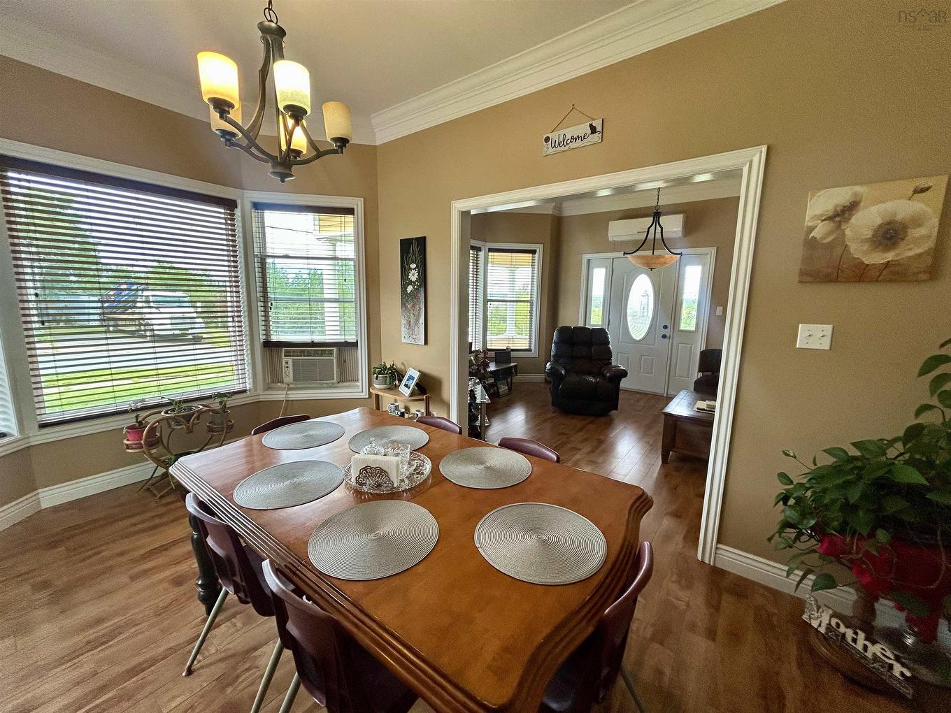 198 Main Street, Trenton, NS