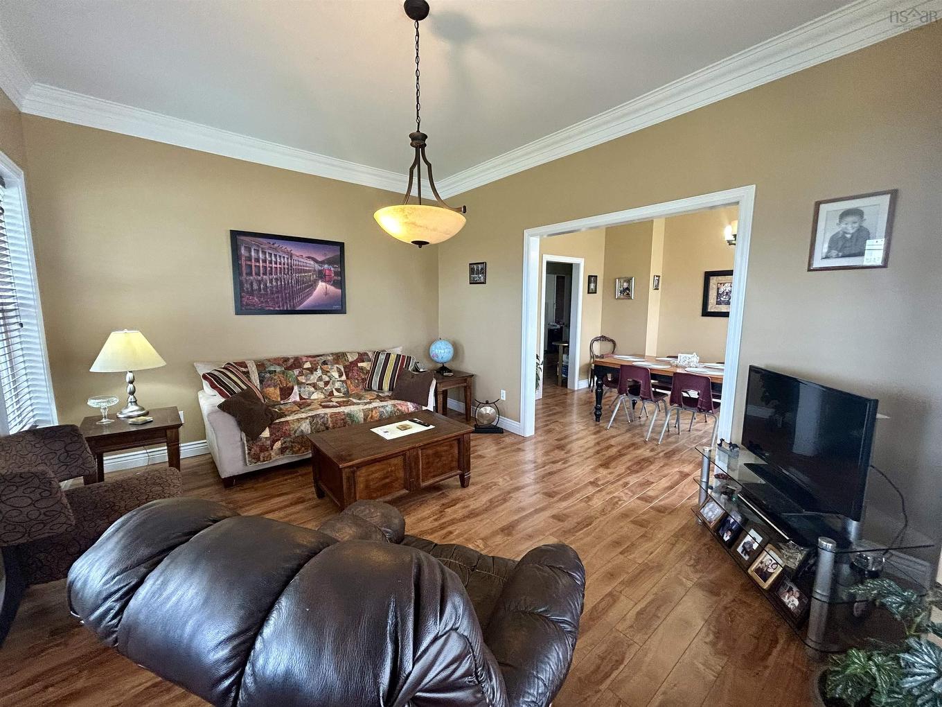 198 Main Street, Trenton, NS