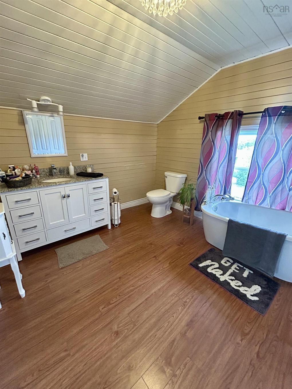 198 Main Street, Trenton, NS