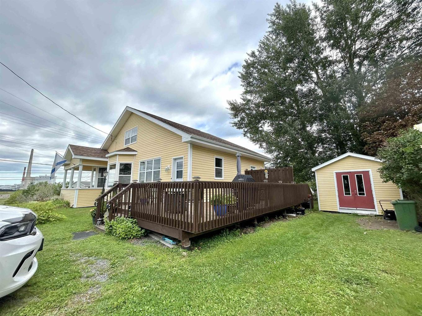 198 Main Street, Trenton, NS