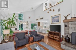 Open concept living - 