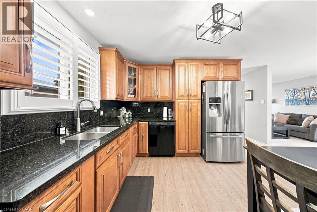 143 Independence Drive, Hamilton, ON - Indoor Photo Showing Kitchen With Stainless Steel Kitchen With Double Sink