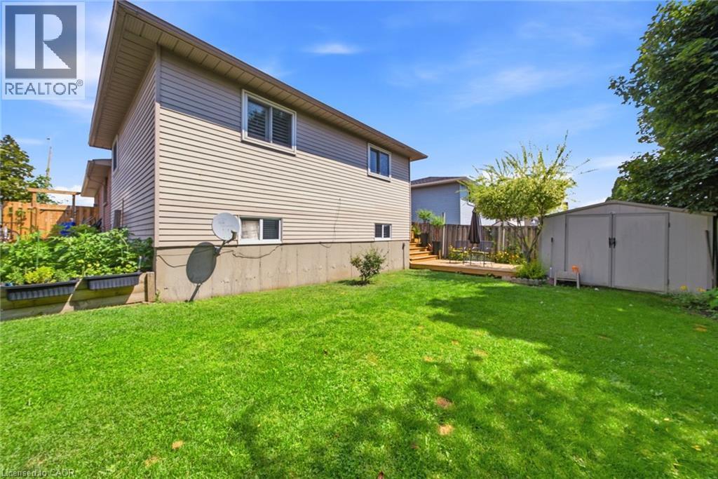 143 Independence Drive, Hamilton, ON - Outdoor