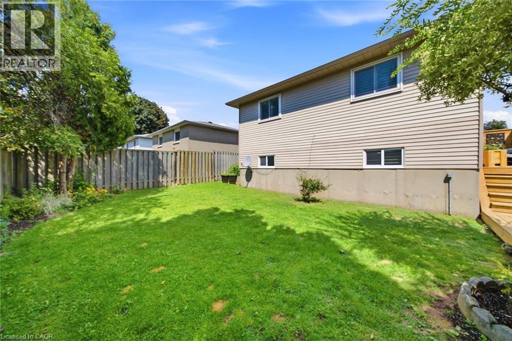 143 Independence Drive, Hamilton, ON - Outdoor