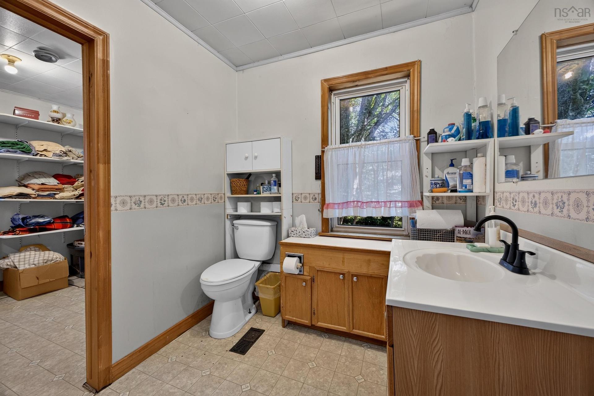 2088 Malagash Road, Upper Malagash, NS - Indoor Photo Showing Bathroom