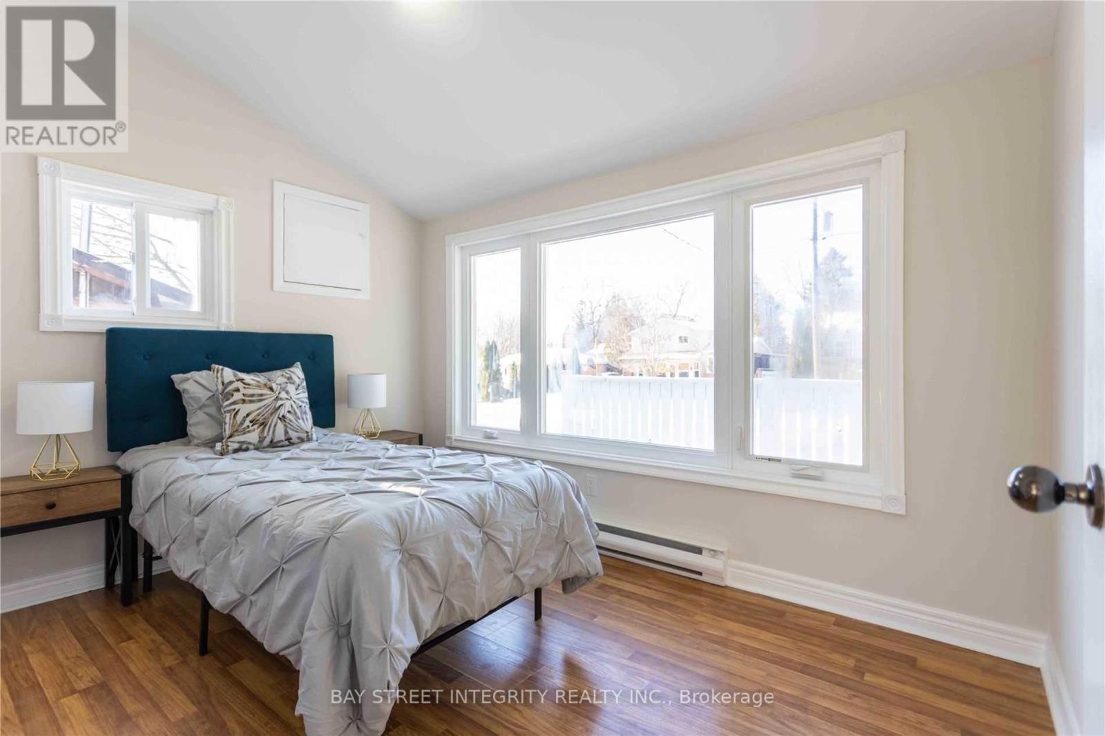 29 Balson Boulevard, Whitchurch-Stouffville, ON - Indoor Photo Showing Bedroom