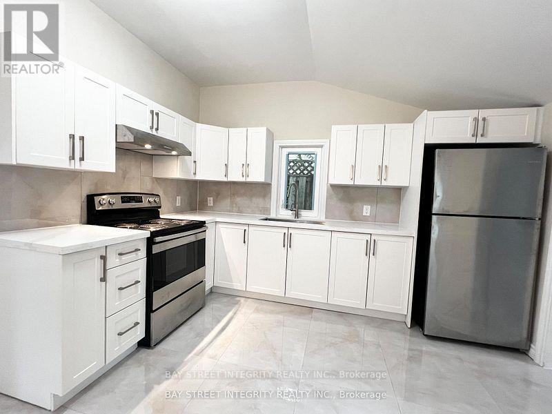 29 Balson Boulevard, Whitchurch-Stouffville, ON - Indoor Photo Showing Kitchen