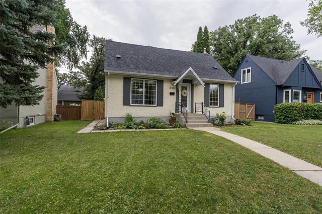 508 Montague Ave, Winnipeg, MB - Outdoor With Facade