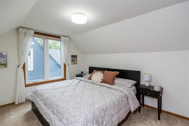 508 Montague Ave, Winnipeg, MB - Indoor Photo Showing Bedroom