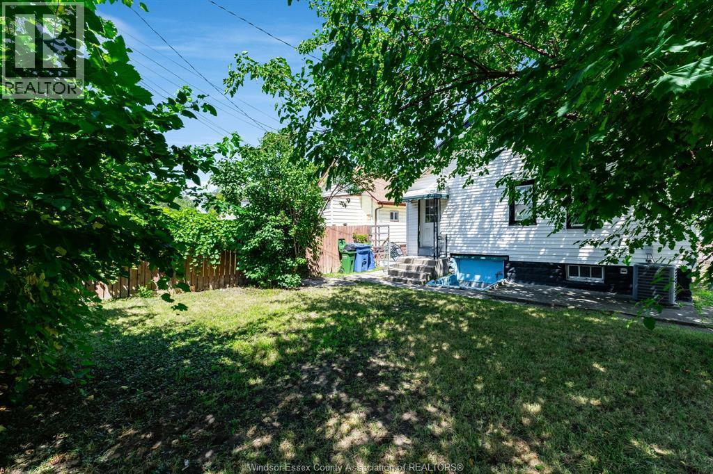 1343 Lillian, Windsor, ON - Outdoor