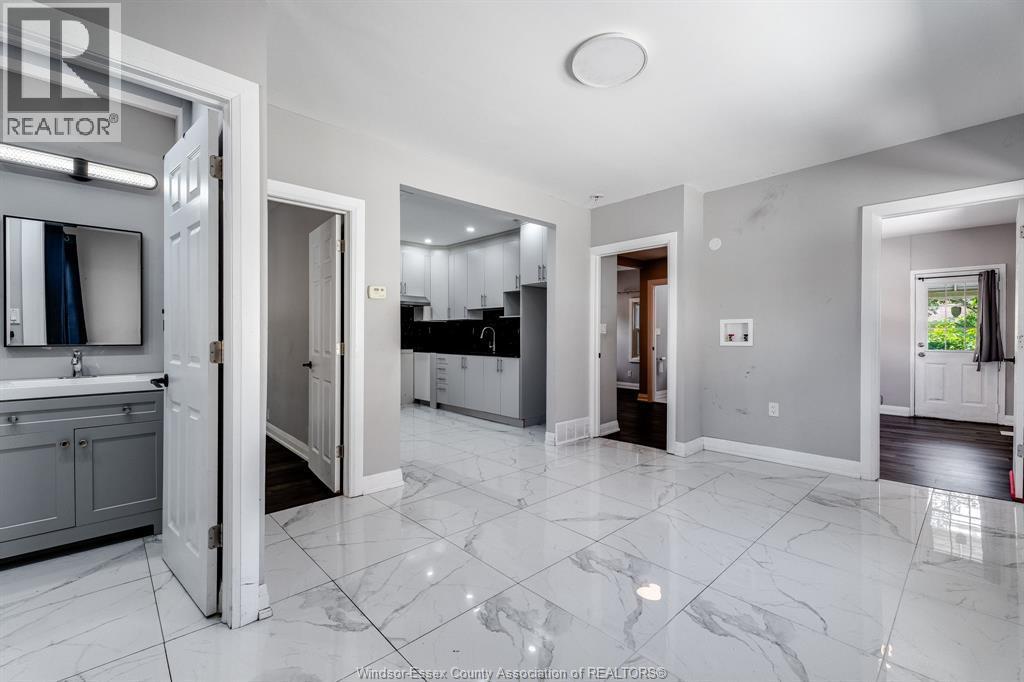 1343 Lillian, Windsor, ON - Indoor
