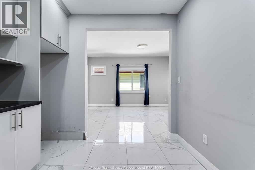 1343 Lillian, Windsor, ON - Indoor Photo Showing Other Room