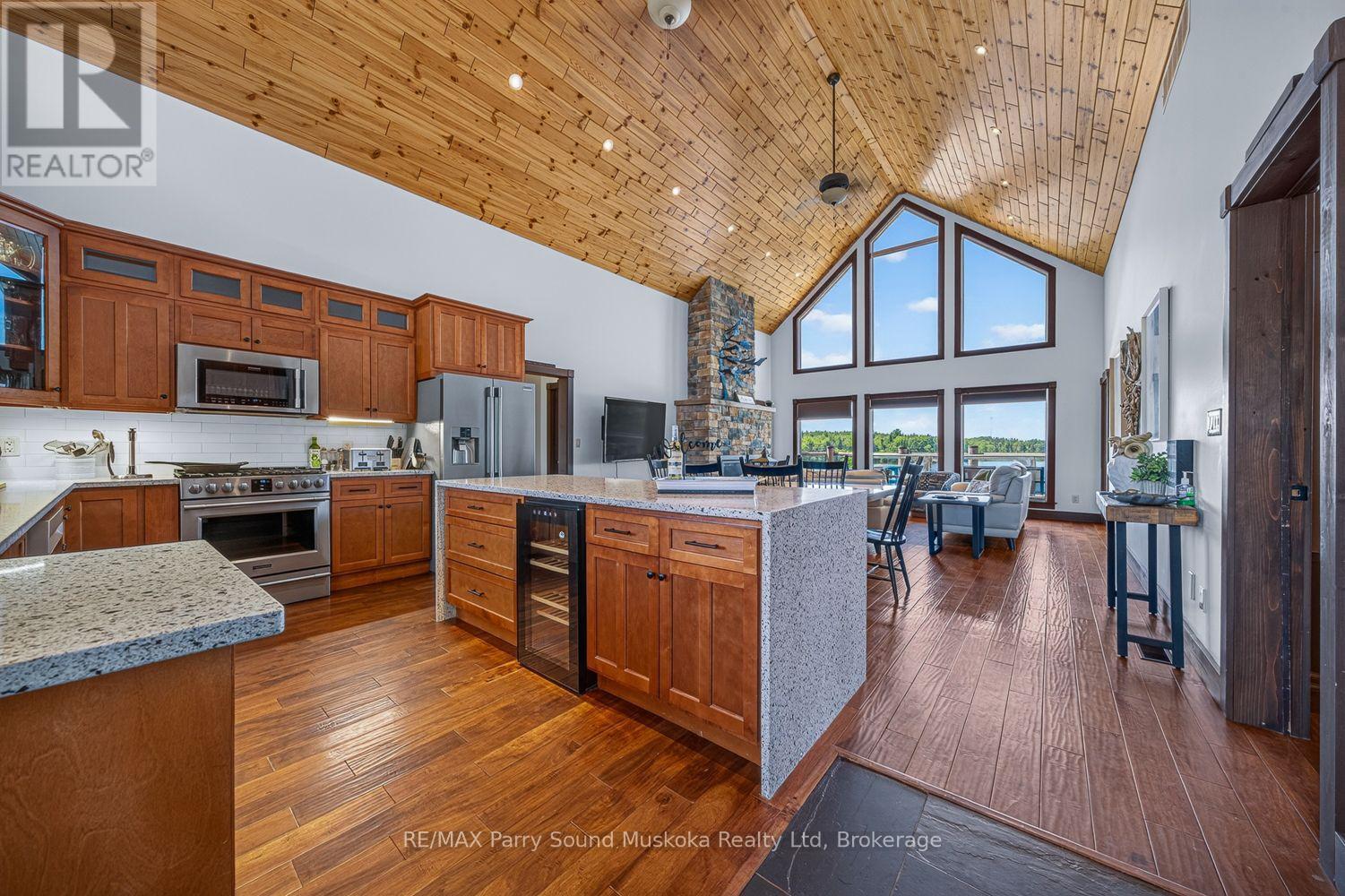 64 Mccords Road, Mckellar, ON - Indoor Photo Showing Kitchen