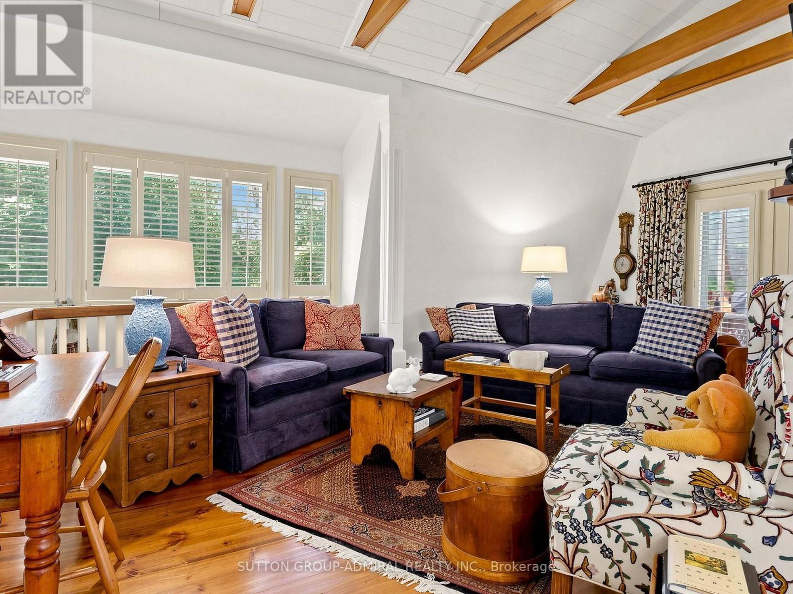 428416 25Th Siderd, Mono, ON - Indoor Photo Showing Living Room