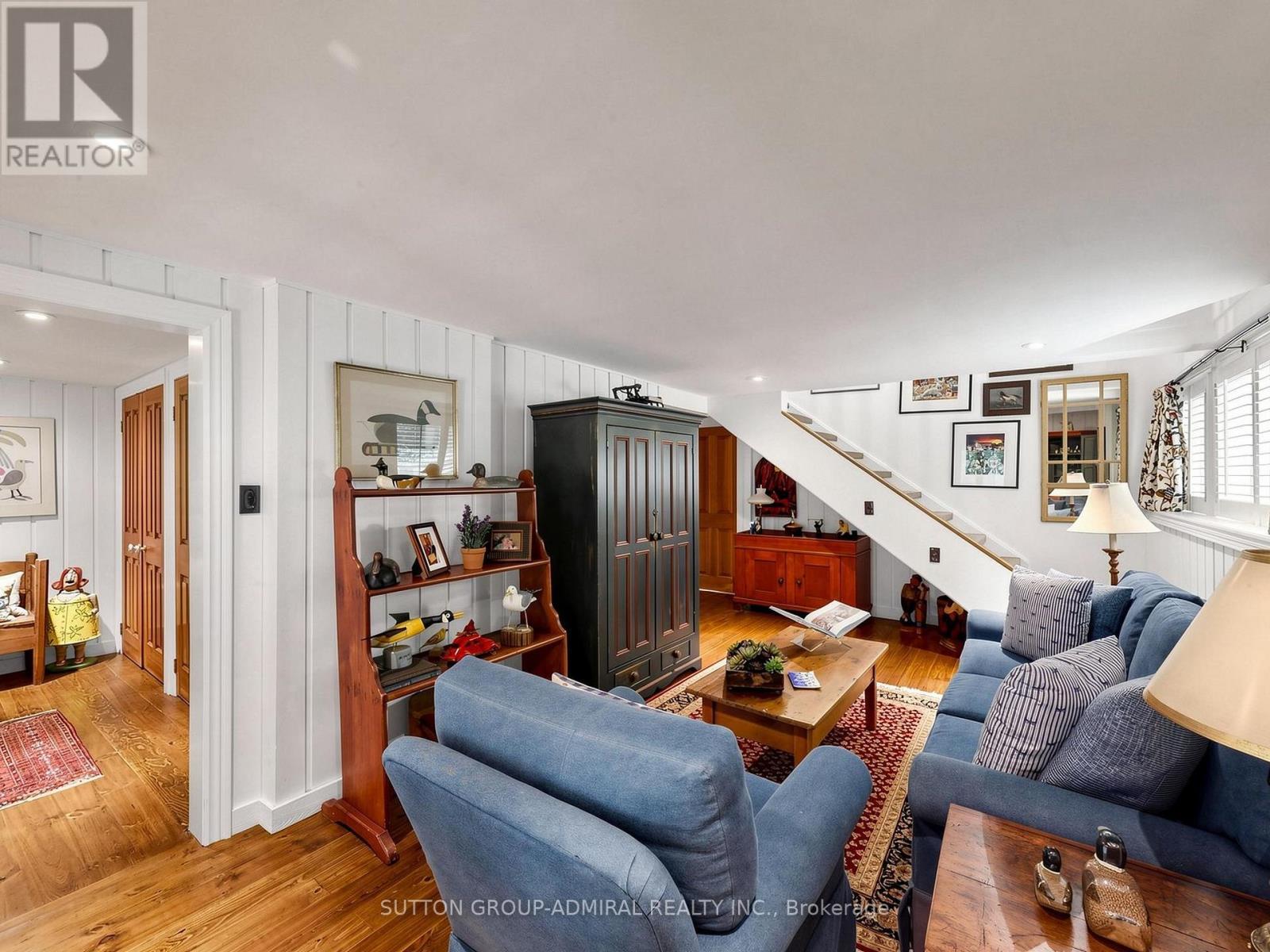 428416 25Th Siderd, Mono, ON - Indoor Photo Showing Living Room
