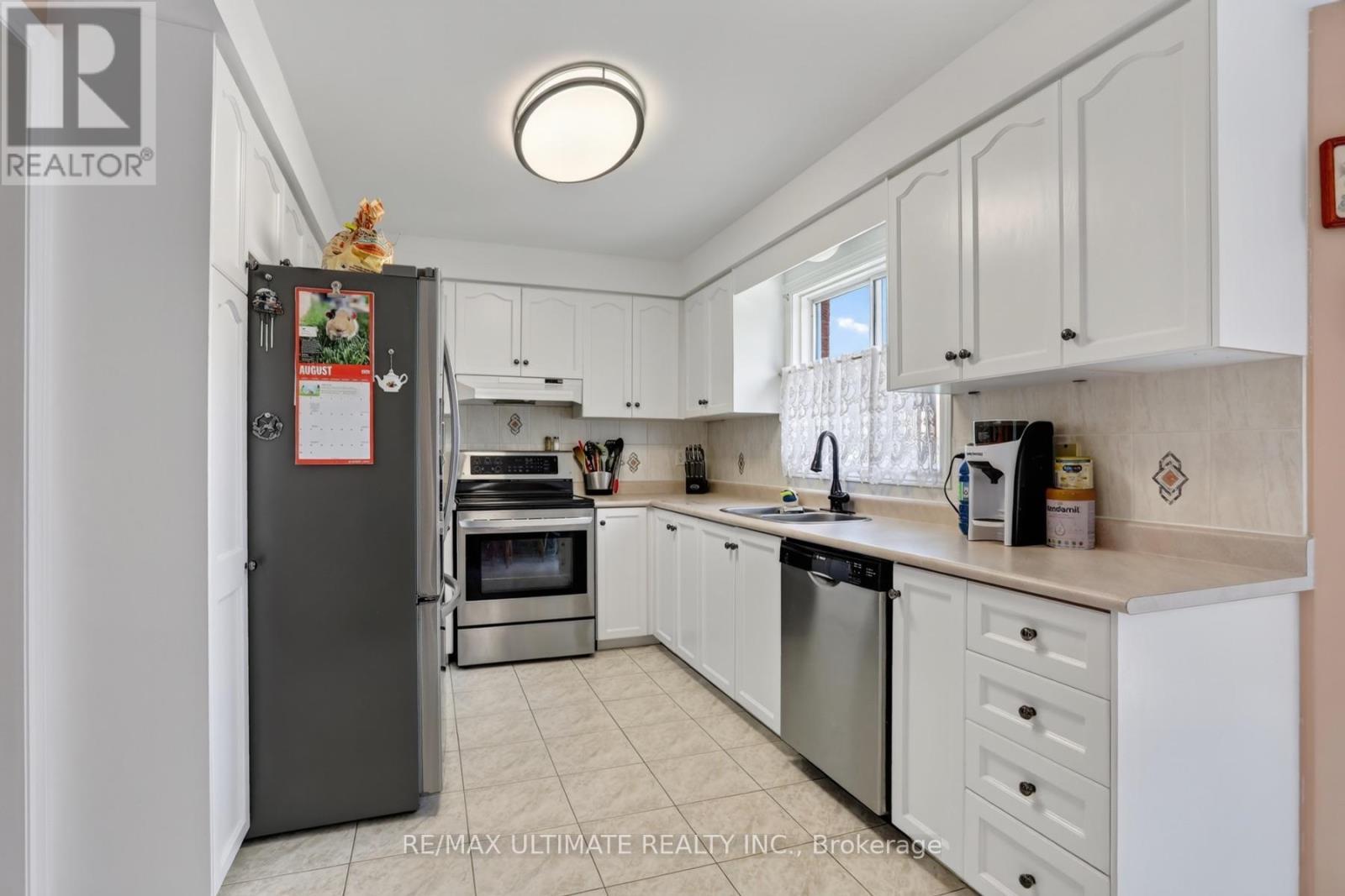 60 Devonridge Crescent, Toronto, ON - Indoor Photo Showing Kitchen With Double Sink