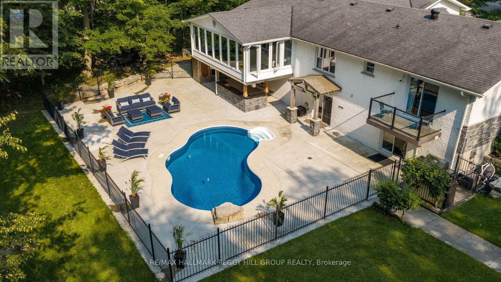 1814 Quantz Crescent, Innisfil, ON - Outdoor With In Ground Pool With Deck Patio Veranda