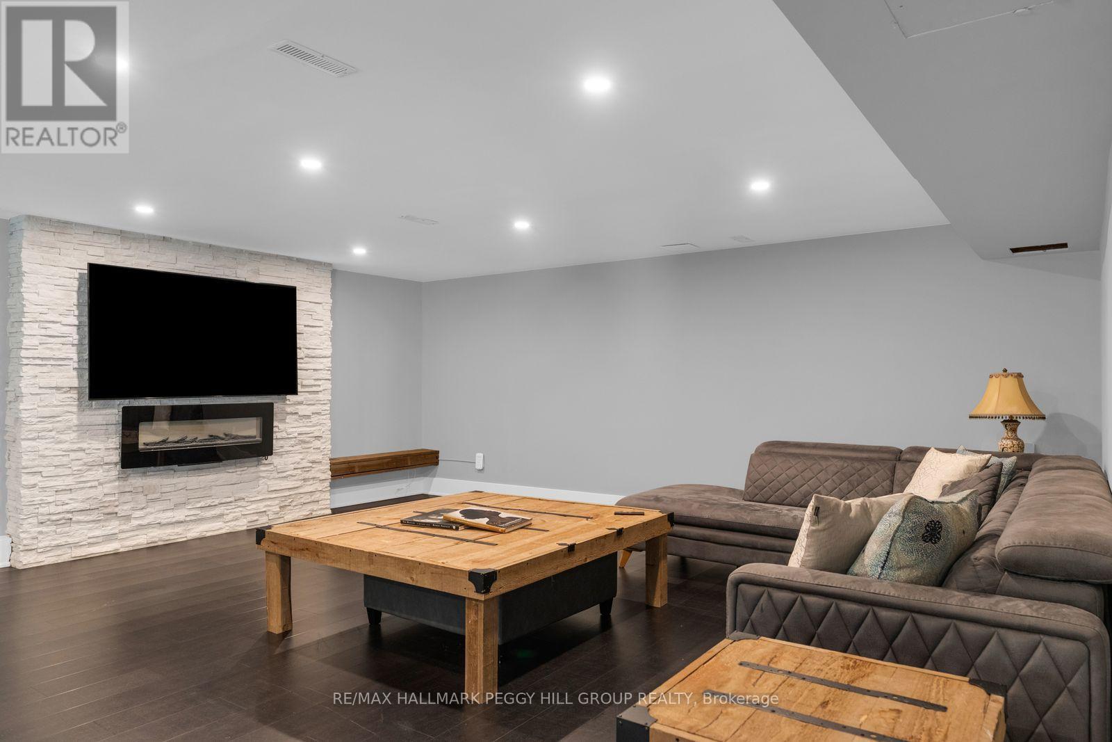 1814 Quantz Crescent, Innisfil, ON - Indoor