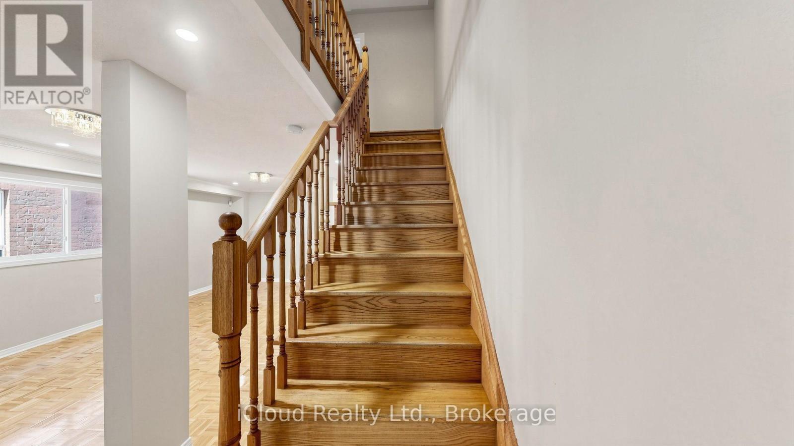 5661 Volpe Avenue, Mississauga, ON - Indoor Photo Showing Other Room