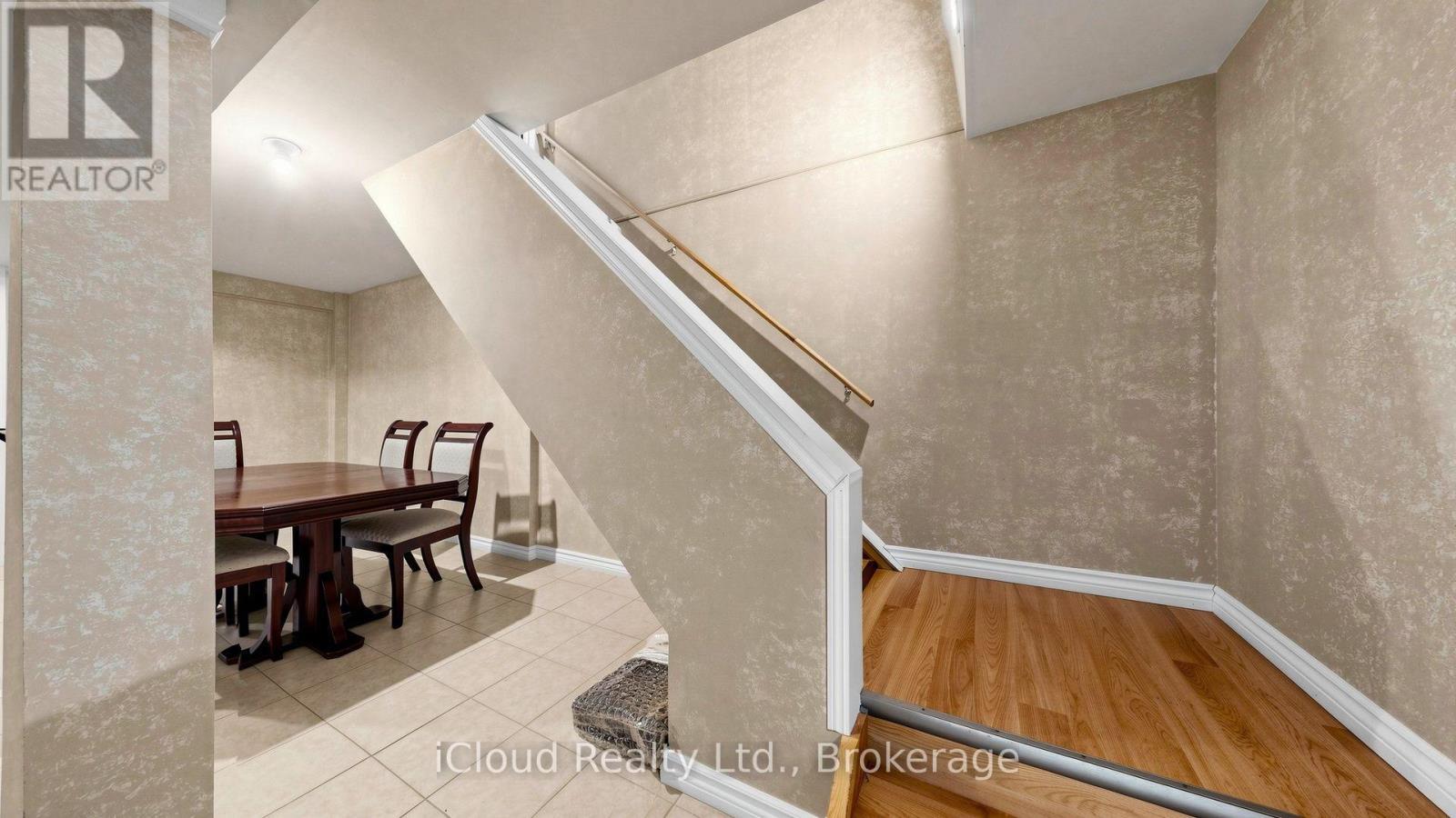 5661 Volpe Avenue, Mississauga, ON - Indoor Photo Showing Other Room