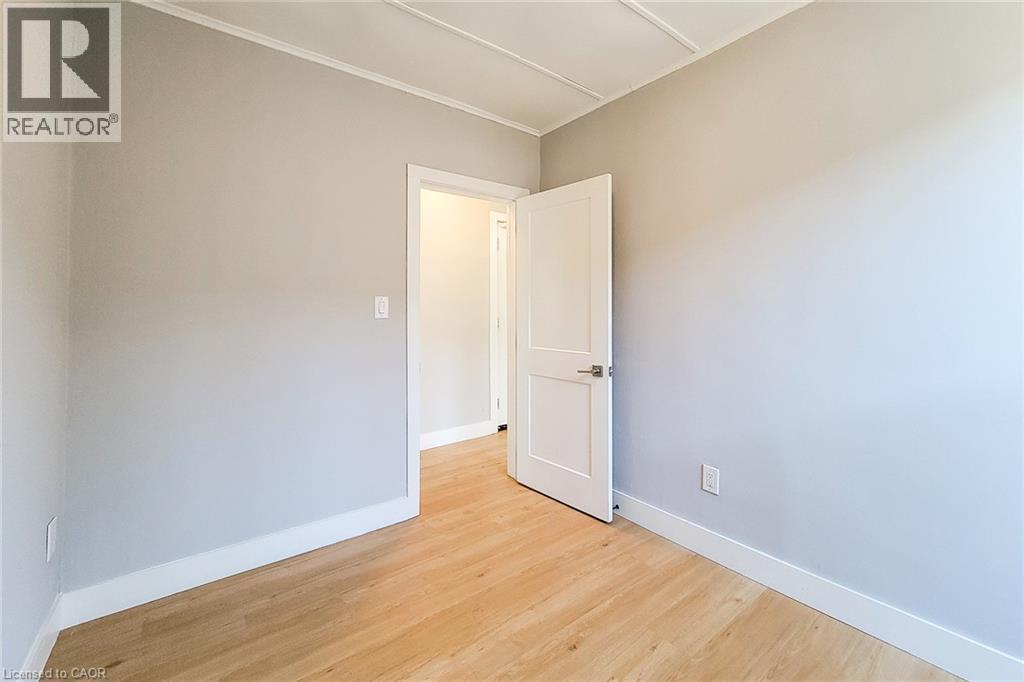 304 Barton Street E Unit# A, Hamilton, ON - Indoor Photo Showing Other Room