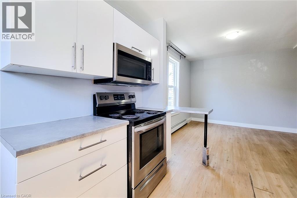 304 Barton Street E Unit# A, Hamilton, ON - Indoor Photo Showing Kitchen