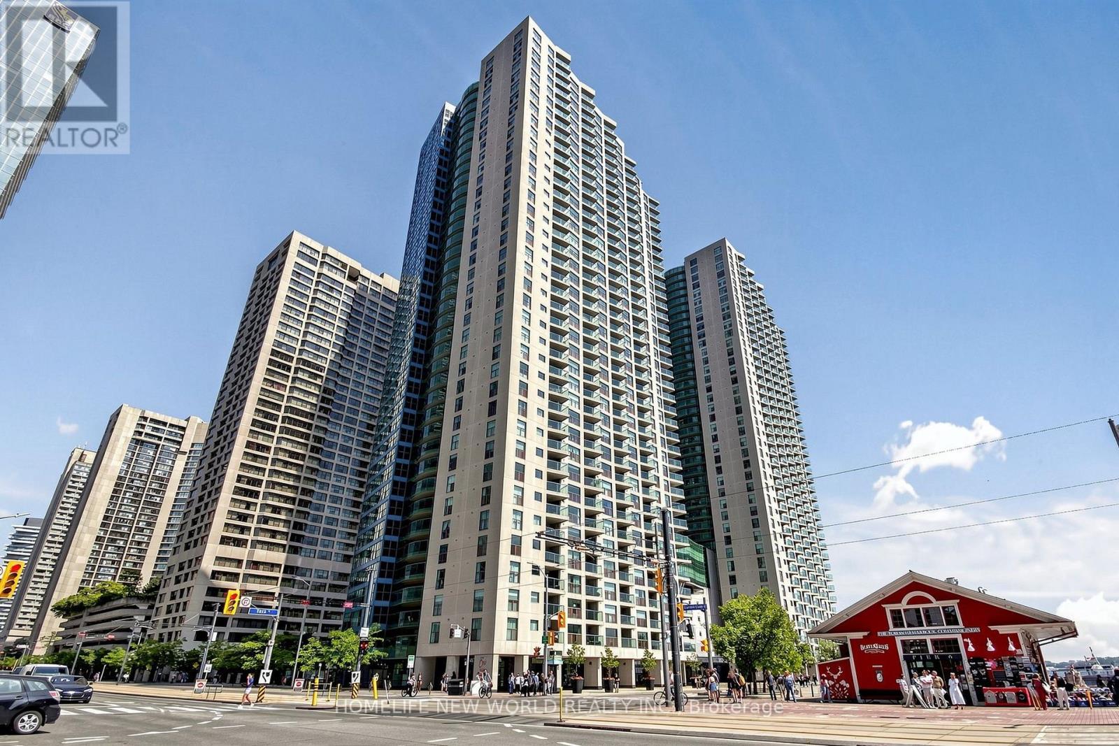 3512 - 99 Harbour Square, Toronto, ON - Outdoor With Facade