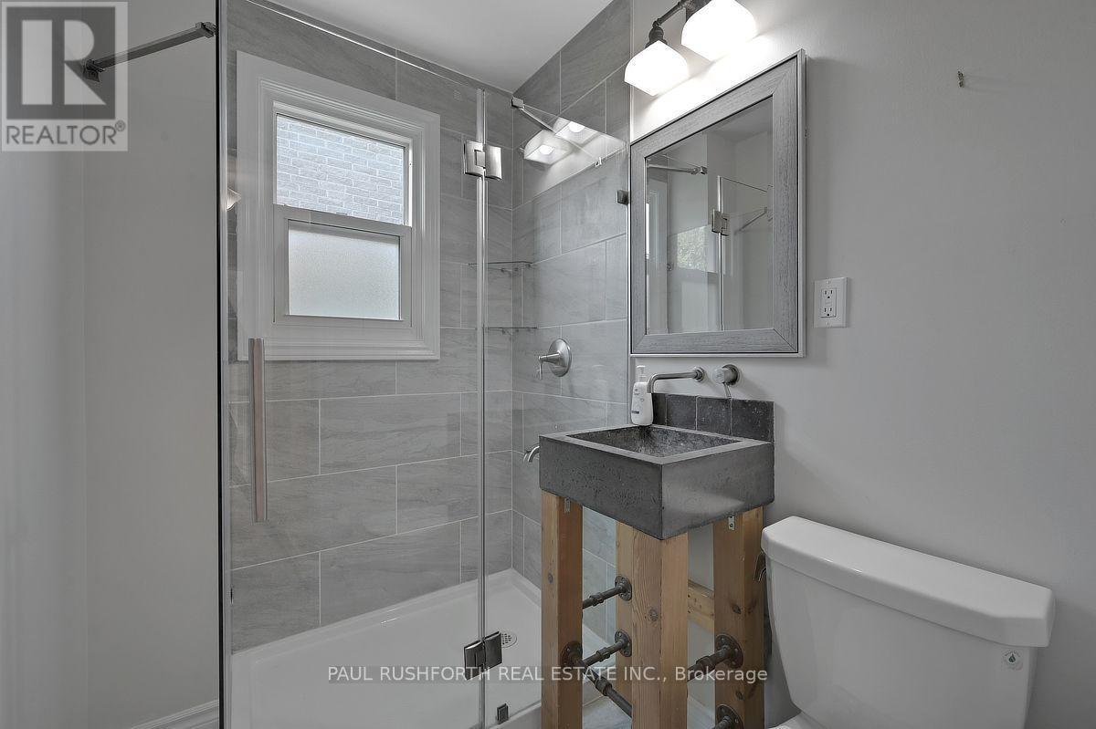 3 Piece Bathroom - 1072 Richard Avenue, Ottawa, ON - Indoor Photo Showing Bathroom