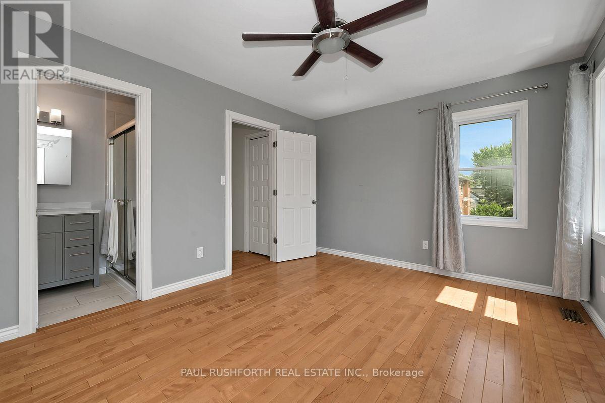 Primary Bedroom - 1072 Richard Avenue, Ottawa, ON - Indoor Photo Showing Other Room