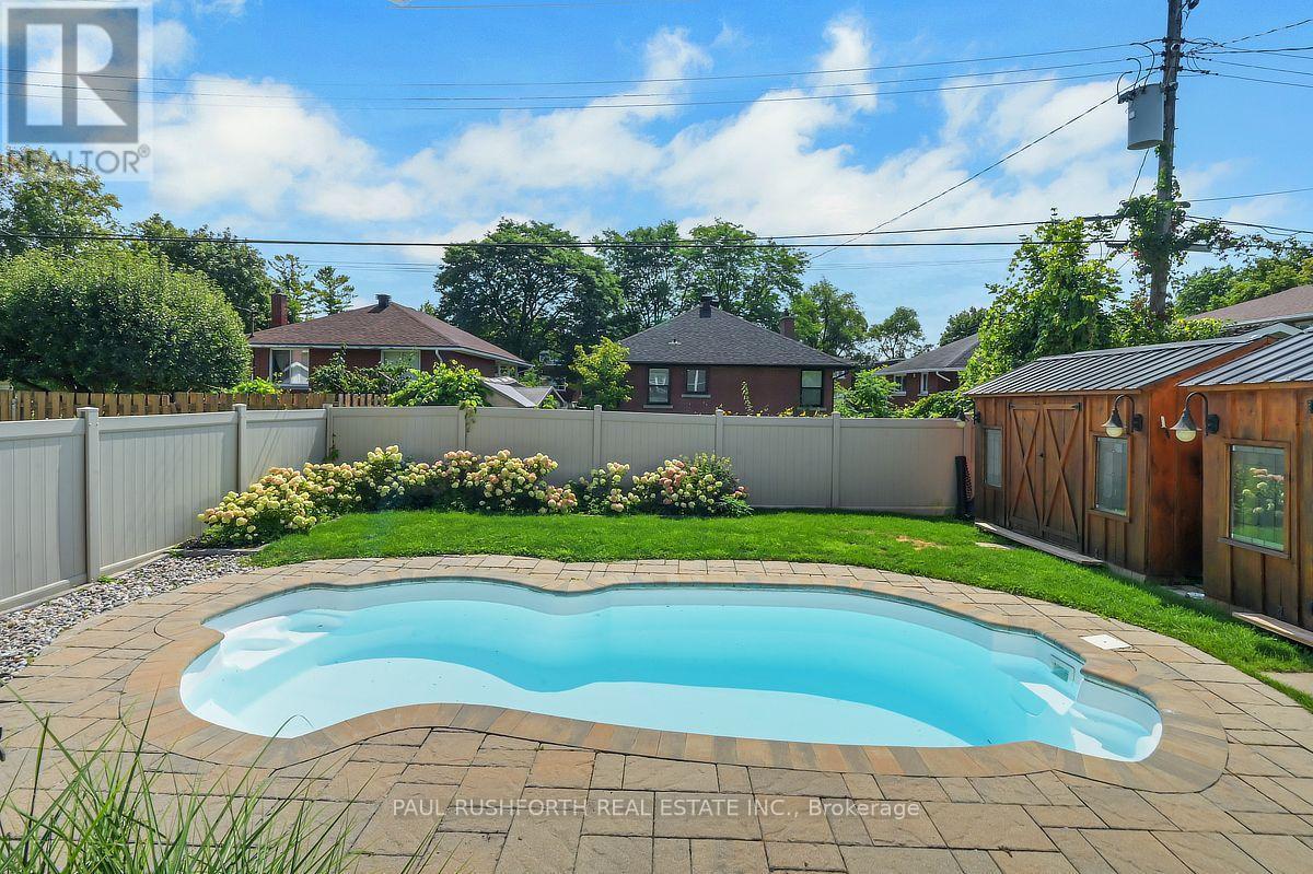 Backyard - 1072 Richard Avenue, Ottawa, ON - Outdoor With In Ground Pool With Backyard