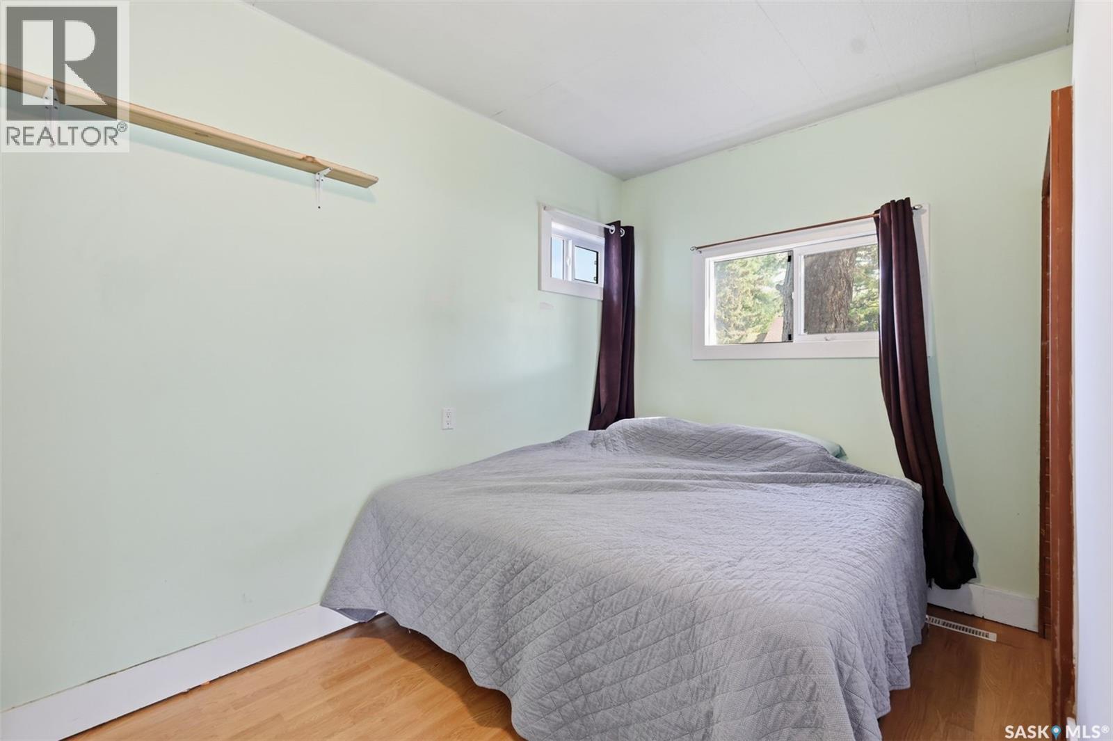 325 M Avenue N, Saskatoon, SK - Indoor Photo Showing Bedroom