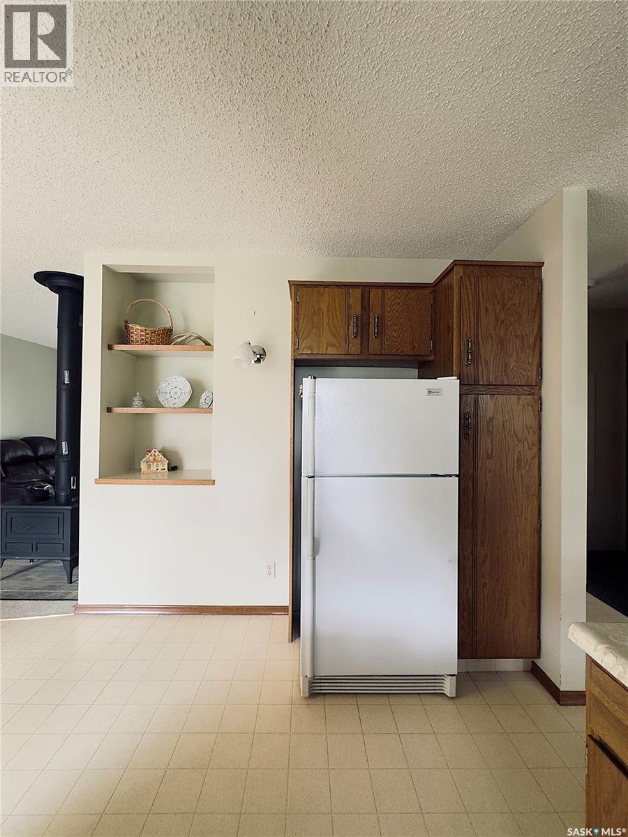 410 1St Street S, Waldheim, SK - Indoor Photo Showing Kitchen