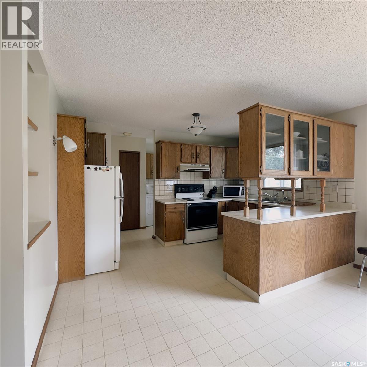 410 1St Street S, Waldheim, SK - Indoor Photo Showing Kitchen