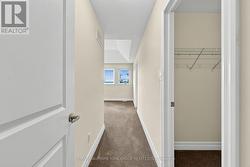 Master / Walk in Closet -