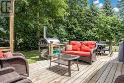 Entertainers Deck - 