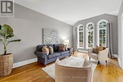 Curved Windows Add a Touch of Class - 