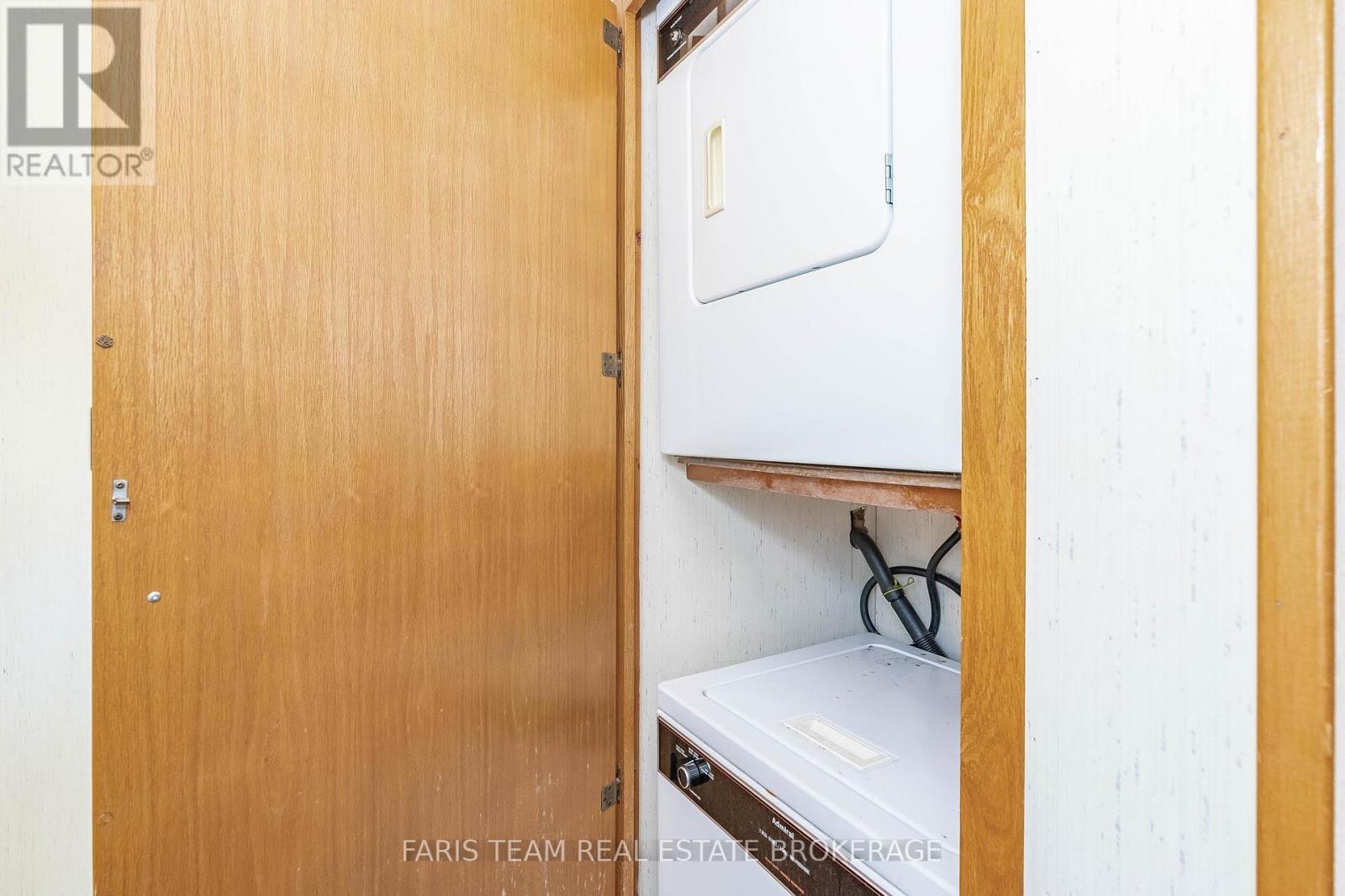 79 Stans Circle, Midland, ON - Indoor Photo Showing Laundry Room