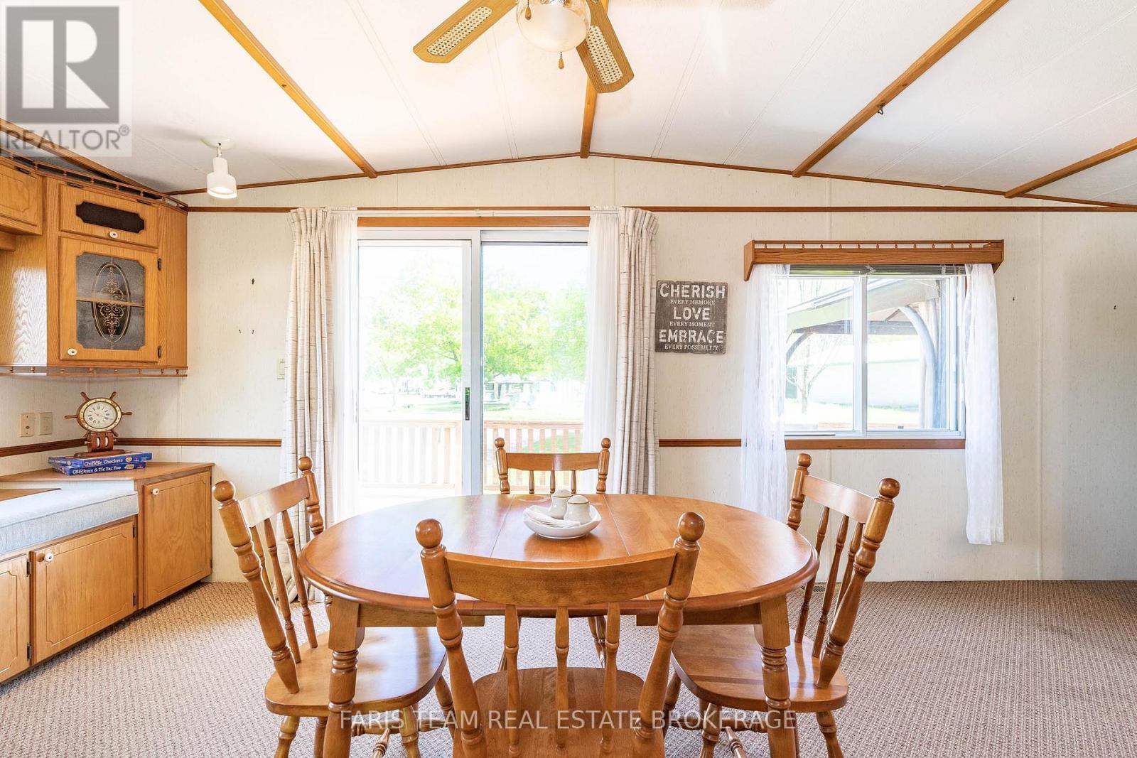 79 Stans Circle, Midland, ON - Indoor Photo Showing Dining Room