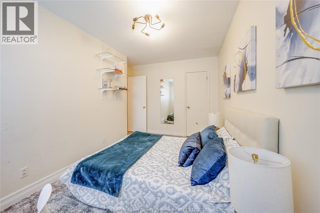 381 Carling, Windsor, ON - Indoor Photo Showing Bedroom