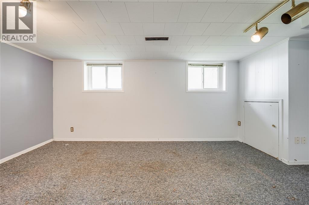381 Carling, Windsor, ON - Indoor Photo Showing Other Room