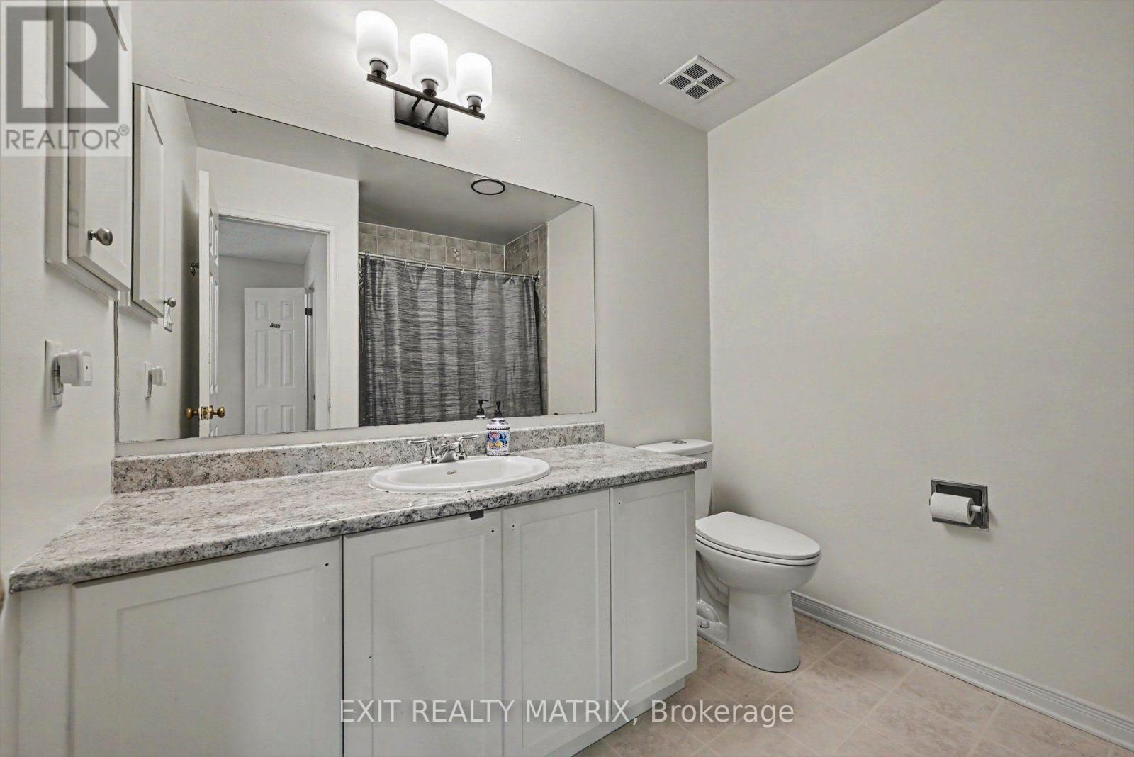 627 Chenier Way, Ottawa, ON - Indoor Photo Showing Bathroom