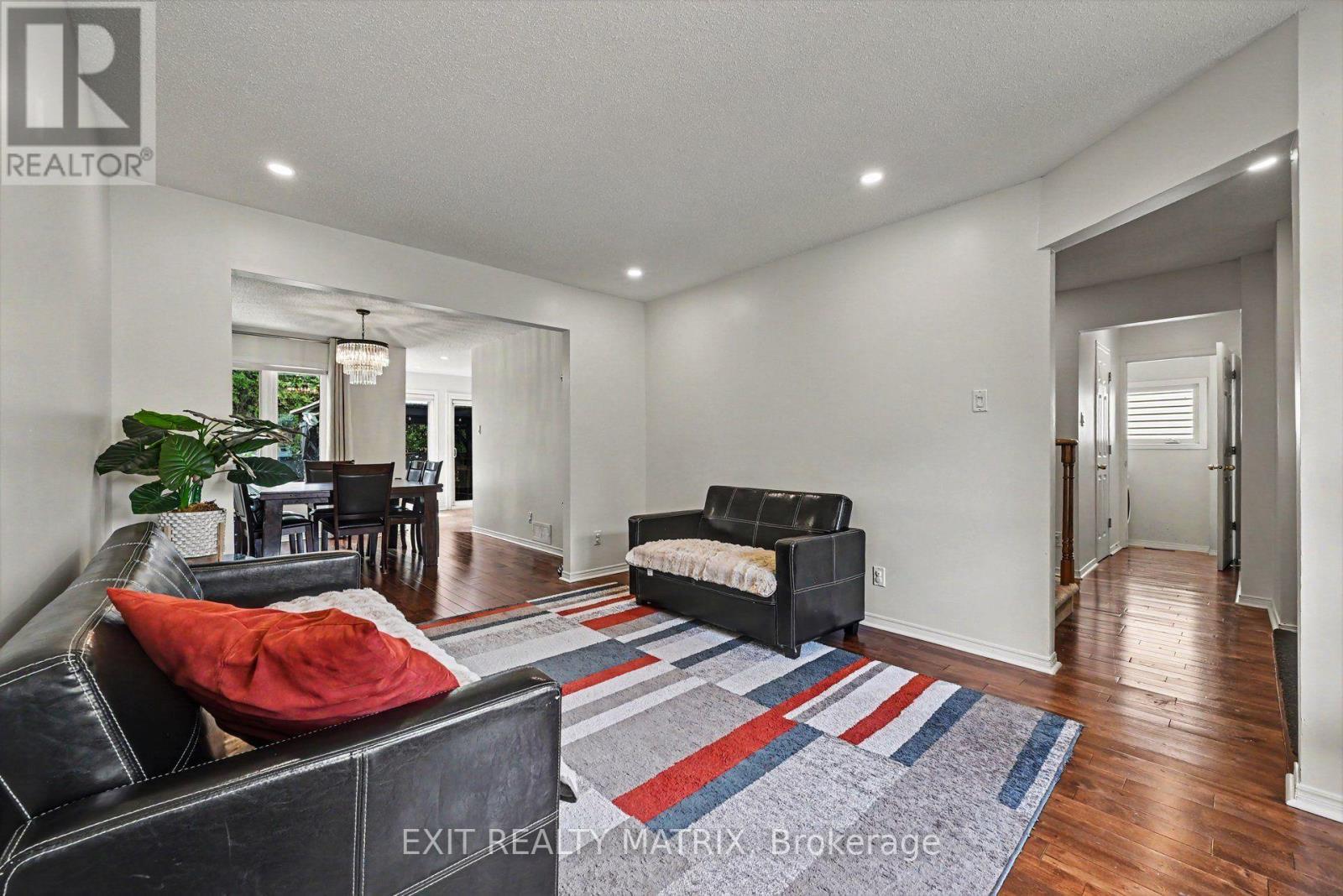 627 Chenier Way, Ottawa, ON - Indoor
