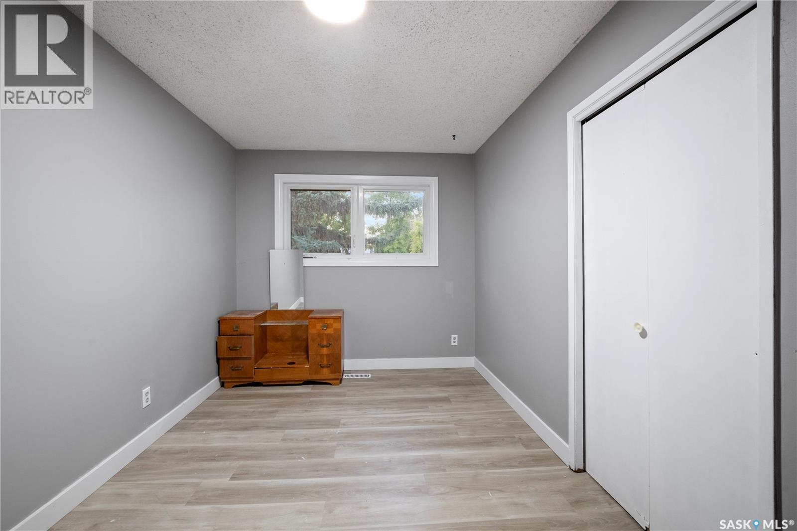 2225 Bedford Avenue E, Regina, SK - Indoor Photo Showing Other Room