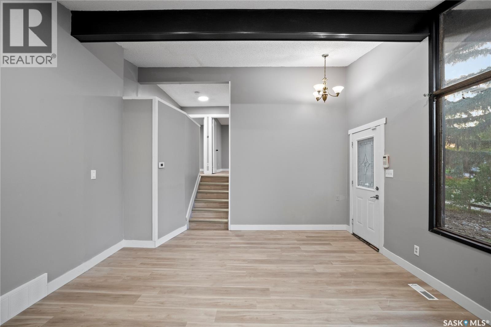 2225 Bedford Avenue E, Regina, SK - Indoor Photo Showing Other Room