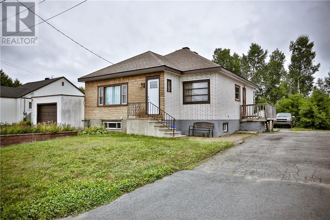 40 Vaughan, Capreol, ON - Outdoor
