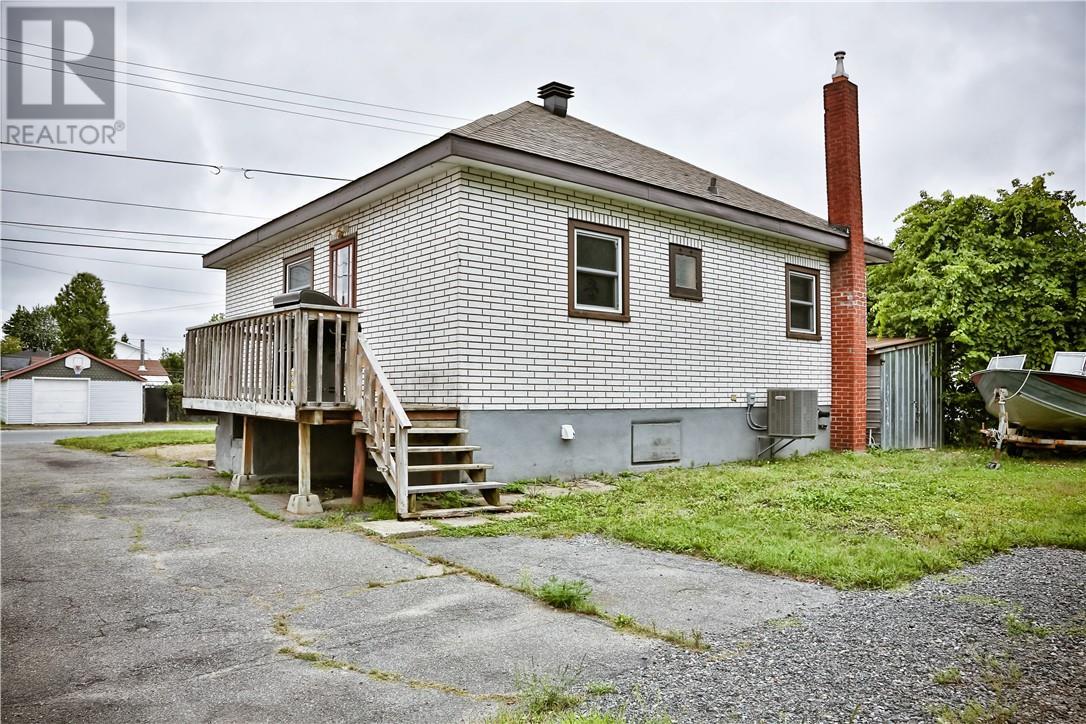 40 Vaughan, Capreol, ON - Outdoor
