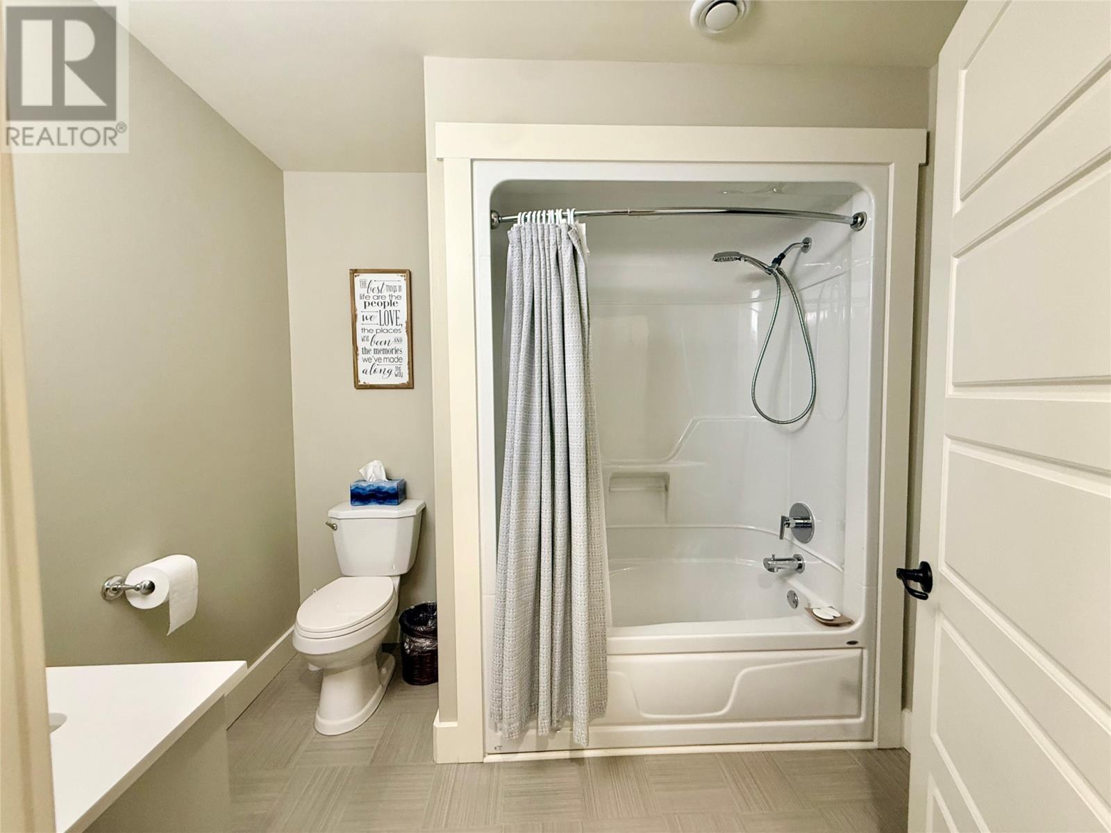 18 Evergreen Crescent, Springdale, NL - Indoor Photo Showing Bathroom