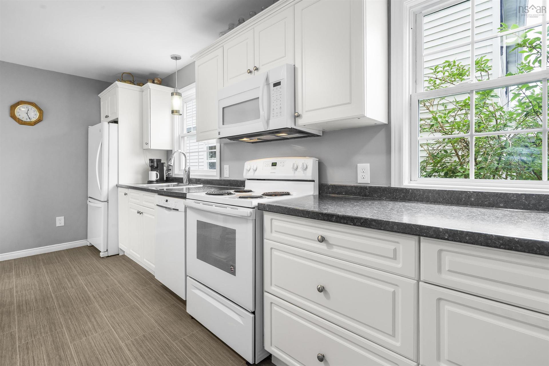 3206 Micmac Street, Halifax, NS - Indoor Photo Showing Kitchen